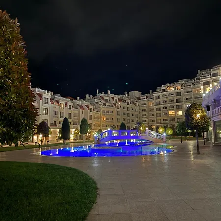 Апартамент South Bay Варна