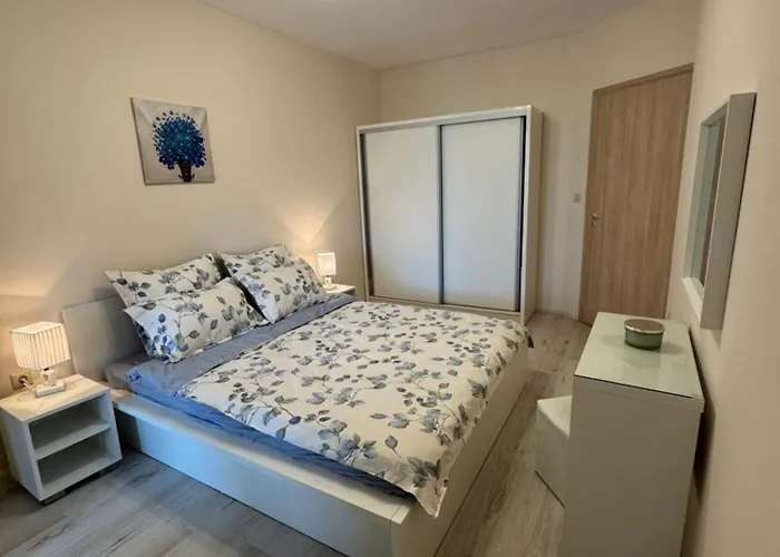 South Bay Daire Varna